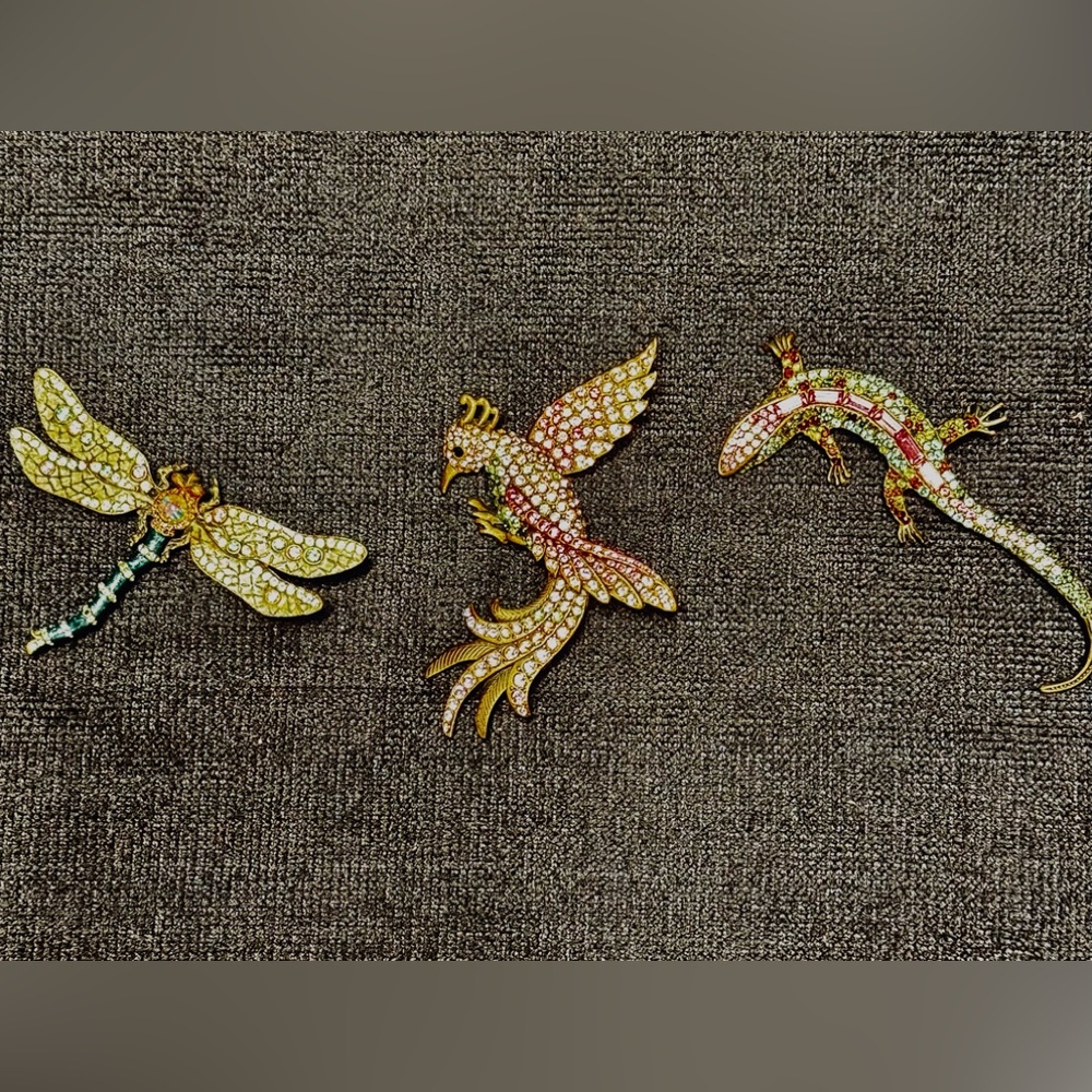 Jay Strongwater-Priced-to-Sell-1 gecko-1 bird of paradise-1 dragonfly